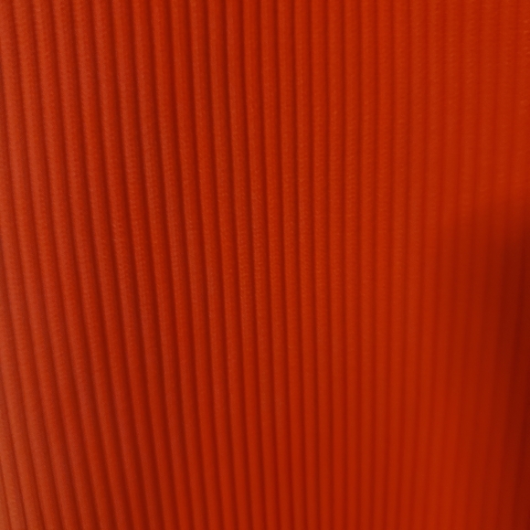 2/$10 Victoria's Secret Ribbed Red Leggings - Picture 3 of 3